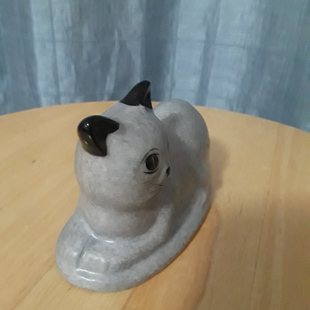 Vintage CERAMIC Gray Laying CAT - Picture 4 of 8
